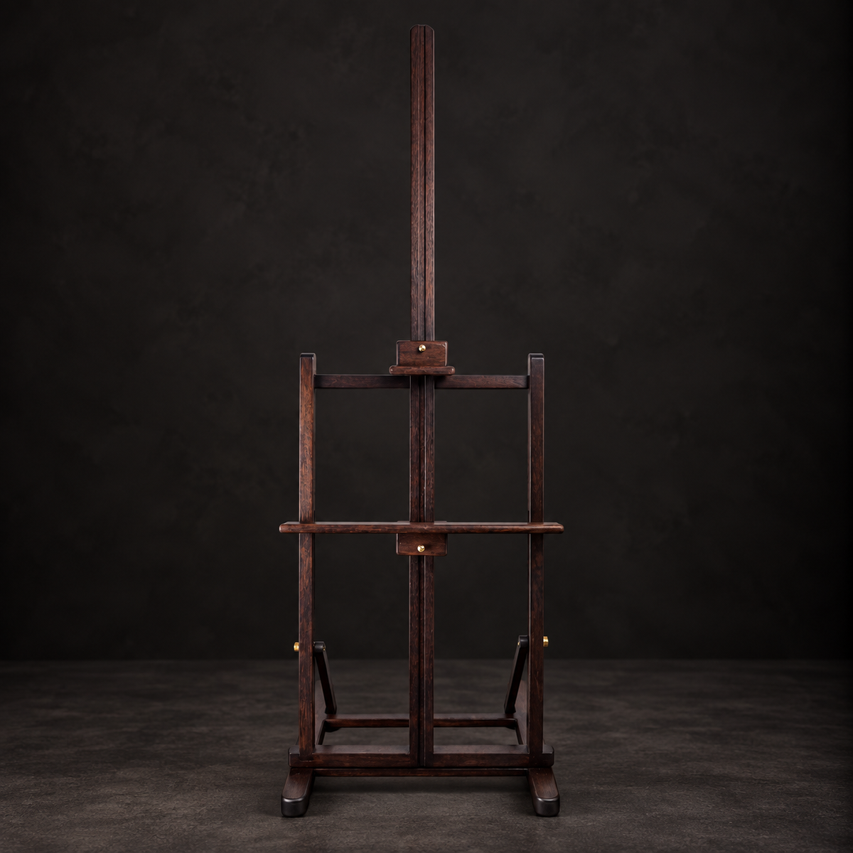Medium-large brown lectern. Pink eucalyptus wood. New.