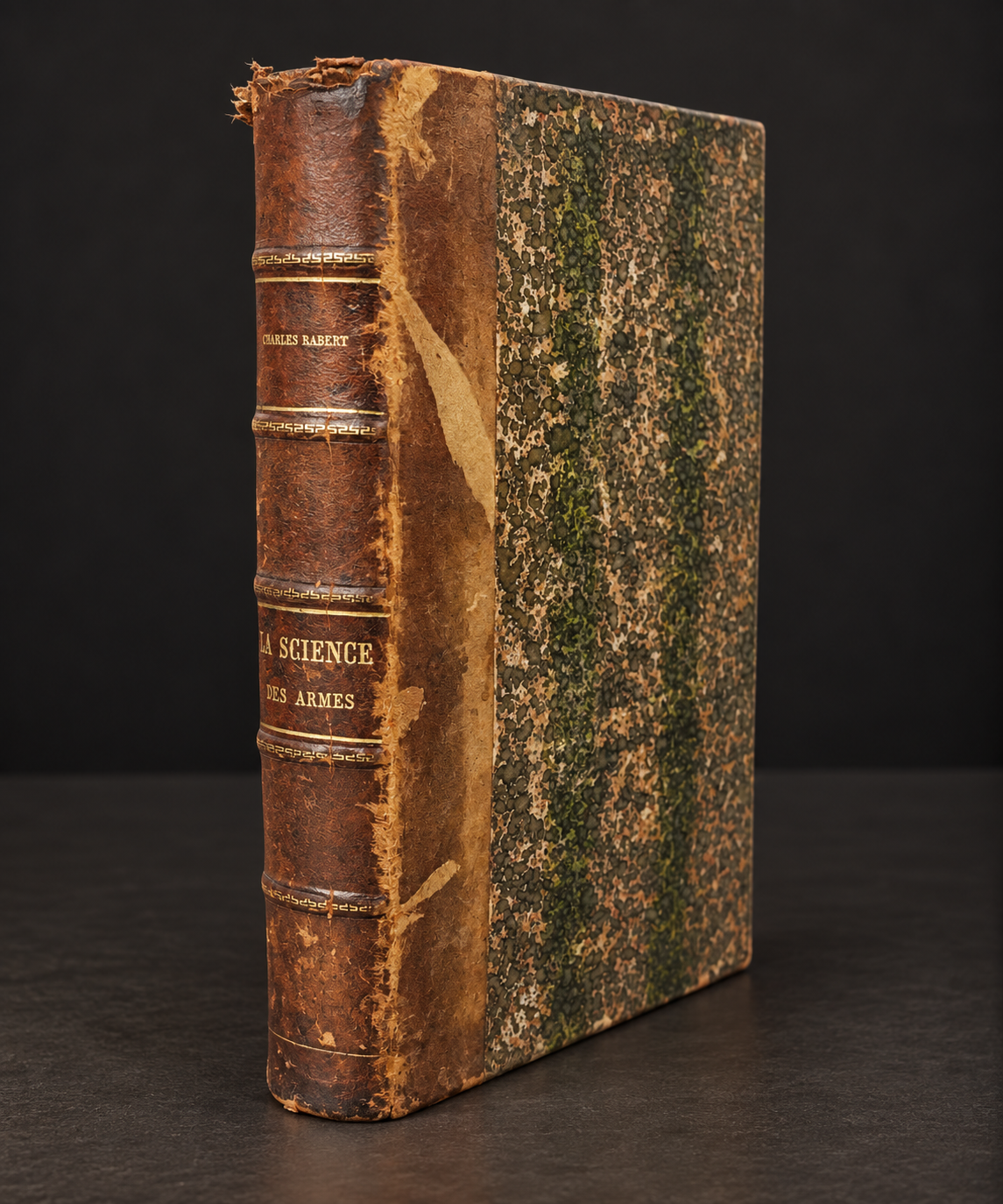 Book "La science des armes" by Georges Robert. Paris. 1887. In French. Antique. Shows signs of age.