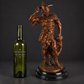 Escultura de guerrero de bronce con tigre con base de mármol negra Siglo XX