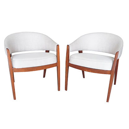 Set de dos sillas Mid Century. Re tapizadas. Vintage