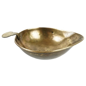 Balanza de hierro fundido con cuenco de latón. Ca. 1920.Decorativa. Antiguo.