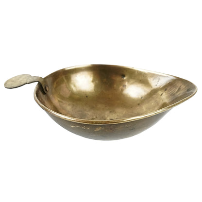 Balanza de hierro fundido con cuenco de latón. Ca. 1920.Decorativa. Antiguo.