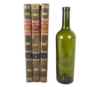 Set de 3 volumenes de "Recopilación de leyes de los reinos de las Indias", presenta el faltante del segundo volumen. Año 1841. Antiguo.